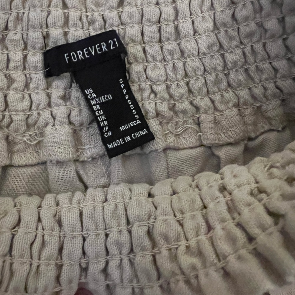 Forever 21 - Picture 3 of 6